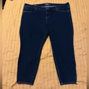 Torrid Size 3 dark wash jeans
